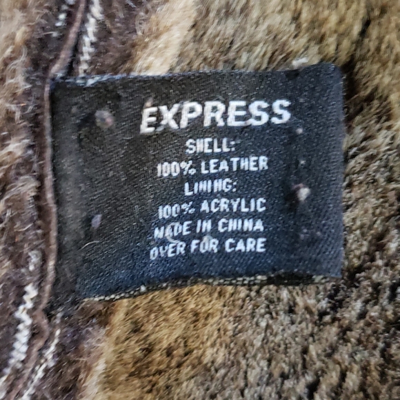 EXPRESS - Picture 3 of 9